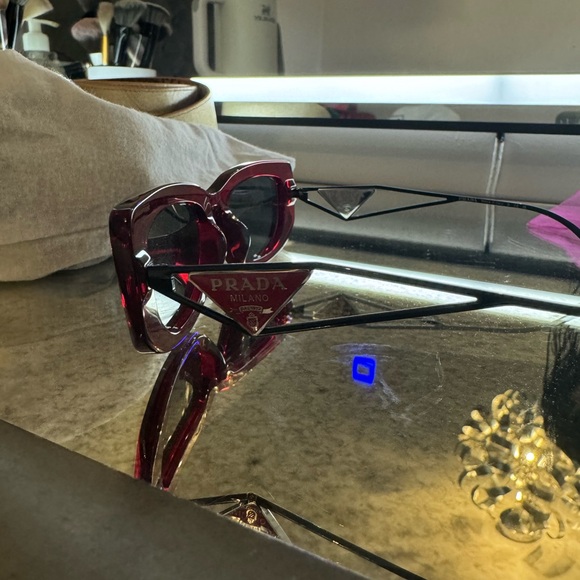 Red Prada PR14YS Rectangle Sunglasses! - Picture 2 of 11